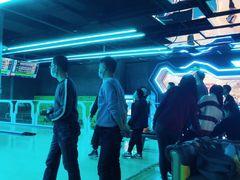 -世代星球·保龄球·镭战真人CS·团建(杨浦店)