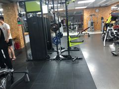 -一公里健身(龙湖紫都城店)