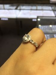 -威德钻石-克拉钻大本营(南京东路店)