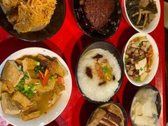 -蓝田九大碗民俗食府(蓝田店)