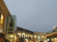 -王府井奥莱临潼小镇(临潼店)