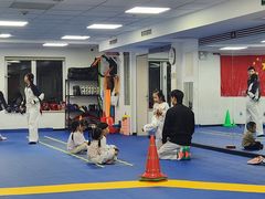 -adidas壹跆运动馆(世纪经贸大厦店)