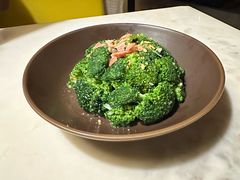 蒜蓉炒西兰花-绿茵阁牛扒餐厅(客村店)