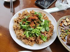 粉蒸牛肉-谢老五跷脚牛肉·非遗传承店