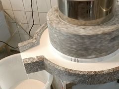 -裕新楼粉面馆·石磨手工粉(四方坪店)