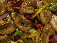 -金卯白肉罩火烧