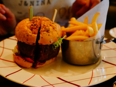 -db Bistro & Oyster Bar by Daniel Boulud(滨海湾金沙店)