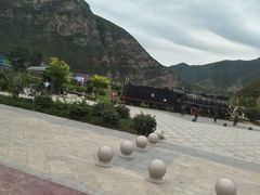 -百里峡七彩艺术小镇