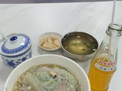 -老铁家泡馍馆(景龙池店)