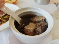 鸡骨草炖猪横脷汤-东江渔村·古典园林·30年粤菜老字号(太和店)