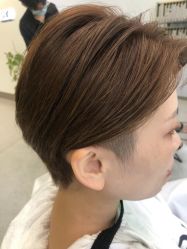 点击看大图 -icare美发沙龙