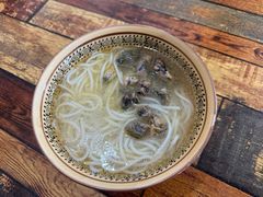 -正宗李家土鸡米线店