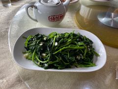 -鲤鱼塘农家山庄