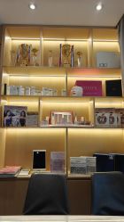 -香港倾城国际·美容美体中心