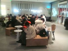 -喜茶(杭州滨江宝龙店)