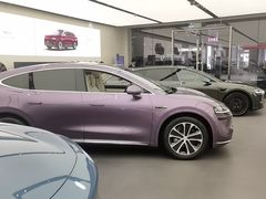 -华为智能生活馆(上海金桥国际商业广场)