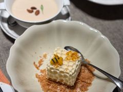 蜂巢燕窝-虹潮荟·餐桌上的美食地理(太阳宫店)