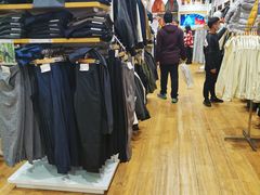 -优衣库(南宁江南万达店)