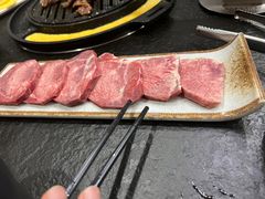 -七甲山烤肉(长白山奇石山珍根艺一条街店)
