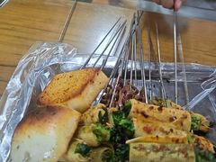 -亨利烧烤(理想山店)