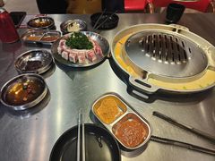 -哈哈碳都·牛肋条无限自助烤肉(台江万达店)