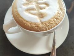 -梁鸿湿地丽笙度假酒店大堂吧