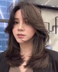 -丝语萱形象