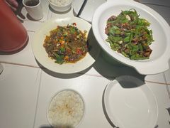 -阿瓦山寨·湘菜现炒·剁椒鱼头王(咸阳总店)