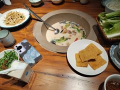 -云尊府云南菜·蒸汽石锅鱼(五棵松华熙店)