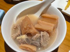 -莲餐厅·湖北菜·潜江小龙虾店(愚园路店)