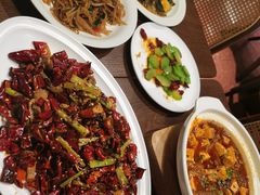 -肆海小川菜酒馆Wine Bistro (青年路店)