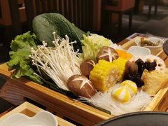 -呷哺呷哺(融创茂店)