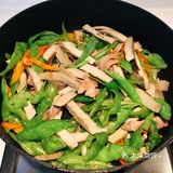 猪在飞，五花肉已经炒不起一切了。