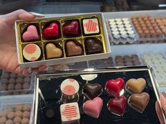 -Laderach 莱德拉(上海环贸iapm店)