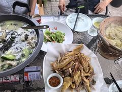 -头上红煨盐鸡·非遗院子餐厅