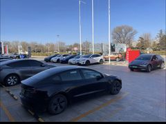 -TESLA 特斯拉(北京南四环中路特斯拉中心)
