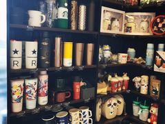 零售区-星巴克臻选(青岛麦凯乐分店)