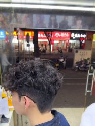 -藤野造型专业烫染接发