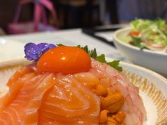 三文鱼甜虾海胆饭-和牛食堂•BISTRO(广州首店)