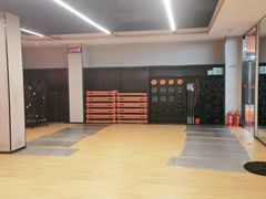 -乐刻运动健身(同曦假日百货店)