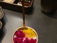 -铭牛烧肉·和牛海鲜自助(高新月牙湖店)