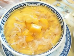-广信牛奶甜品世家(台东店)