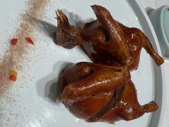 玻璃皮润烧乳鸽皇-北京厨房(SKP店)