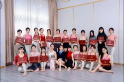 -亚太瑜伽普拉提学院