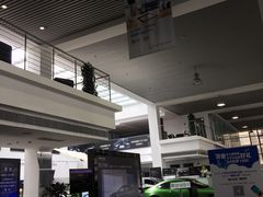 -上海星瀚奔驰4S店(红柳路店)