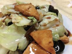 豆腐木耳圆白菜-奥华餐厅·老张记(台基厂店)
