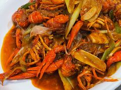 黄焖龙虾-百味手拨龙虾馆(愚园路店)