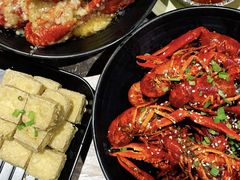 -巴厘龙虾·榜首油焖大虾(音乐学院·沿江酒馆店)