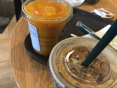 -星巴克臻选(莘庄仲盛店)
