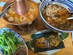 -蜗牛小馆醉乡民谣云南菜(惠新西里店)